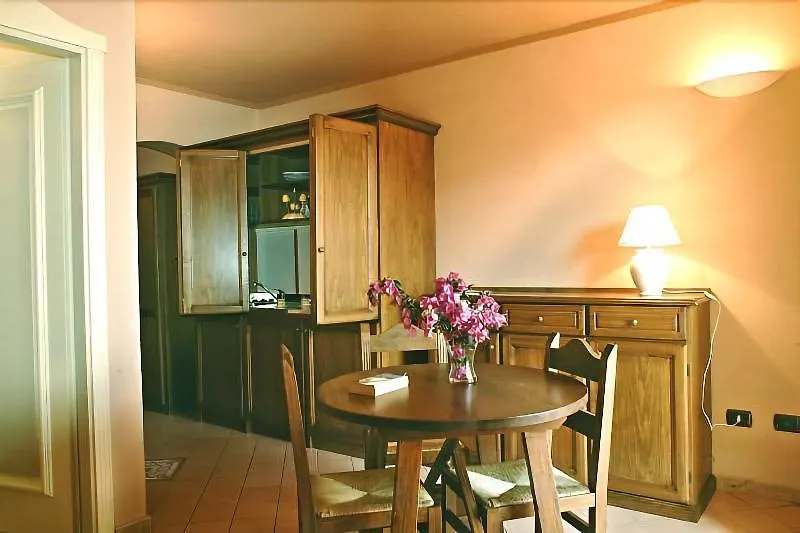 Corte Fiorita Albergo Diffuso Bosa 3*,  Italie